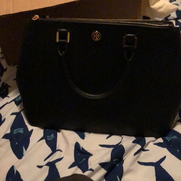 Robinson - Picture 8 of 8